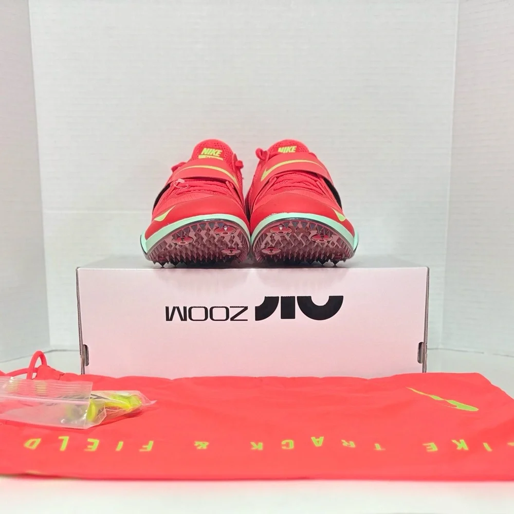 Nike pole vault